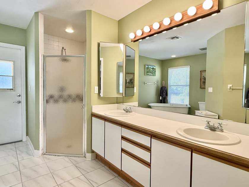 Original owner/builder of this superbly built home on 6.79 high - photo 48