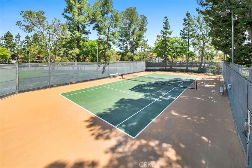 Welcome to 186 Gallery Way, a Turnkey Home Located in the Highly - photo 20