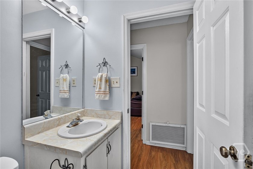 1013 Debbie St - photo 22