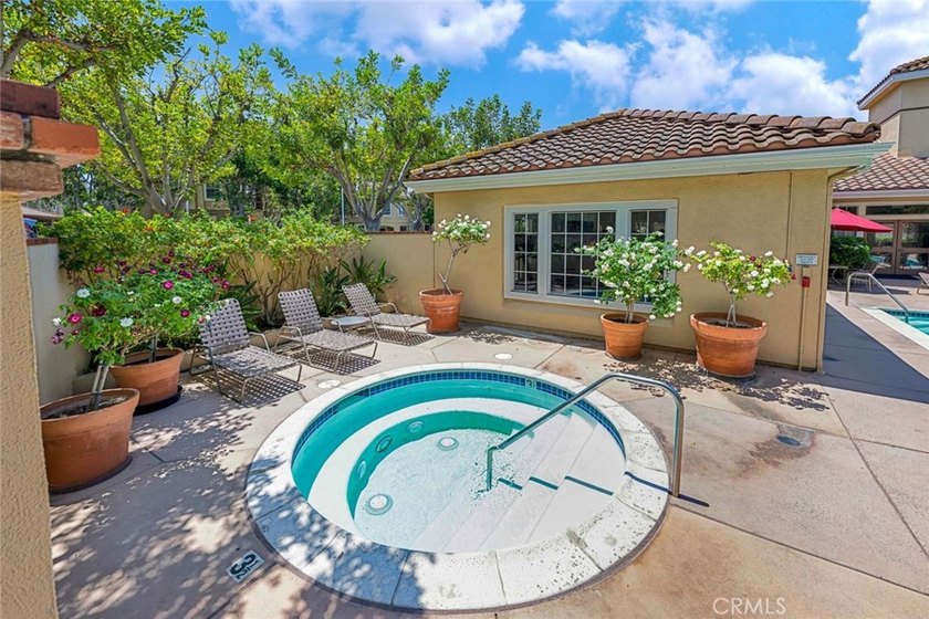 Welcome to 186 Gallery Way, a Turnkey Home Located in the Highly - photo 22
