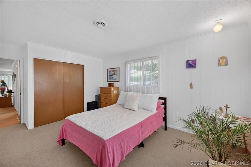 I bet you're looking for an investment opportunity or a home to - photo 17