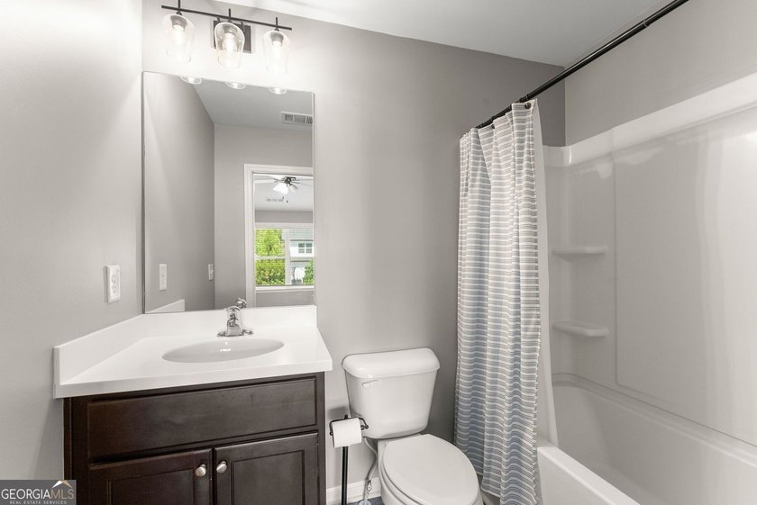 Recently improved price and offering up to $7,500 in lender - photo 34