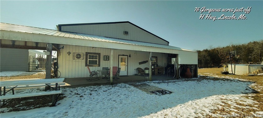 3 bdrm 2 1/2 bath home on 76 gorgeous acres with 2 ponds! This - photo 2