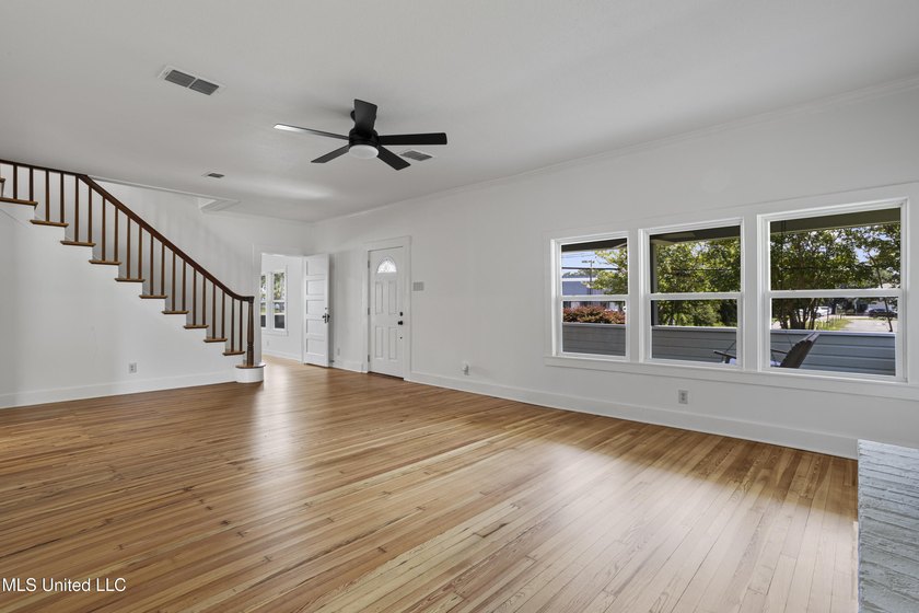 Charming older home on 2nd Street, recently updated! This 2,172 - photo 7