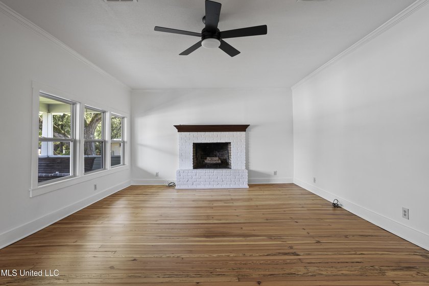 Charming older home on 2nd Street, recently updated! This 2,172 - photo 9