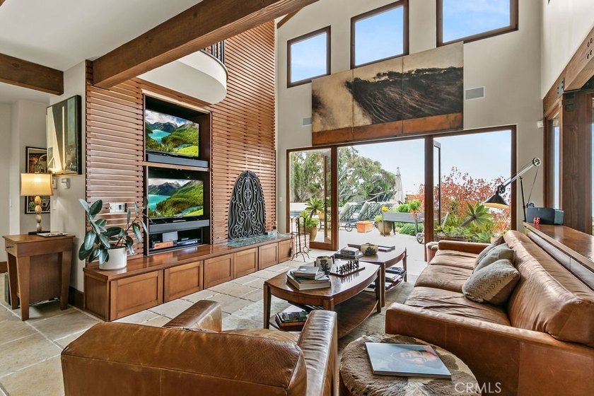EMERALD BAY | RENTAL | 345 Emerald Bay presents a rare - photo 8
