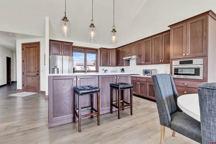 VIEWS, VIEWS, VIEWS! Experience luxury villa living at it's - photo 7