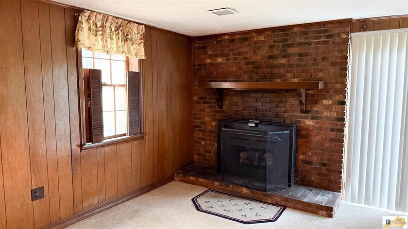 Welcome to 3088 Finney Road, Glasgow, KY-a beautiful ranch-style - photo 13