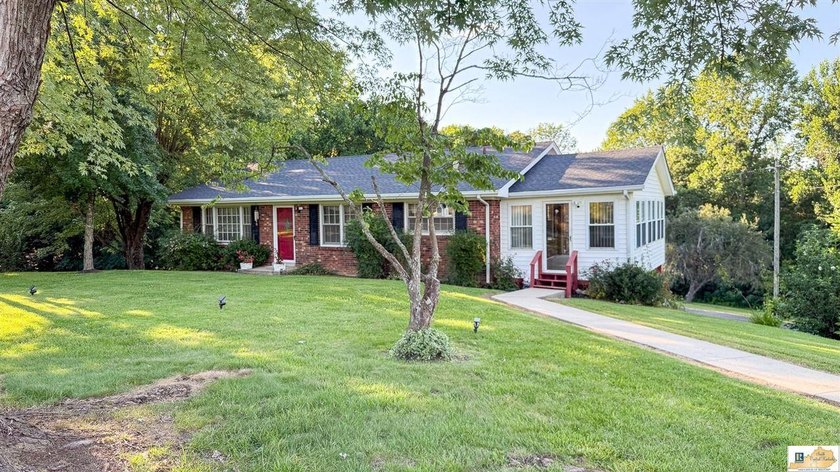 Welcome to 3088 Finney Road, Glasgow, KY-a beautiful ranch-style - photo 18