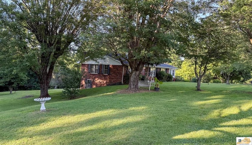 Welcome to 3088 Finney Road, Glasgow, KY-a beautiful ranch-style - photo 28