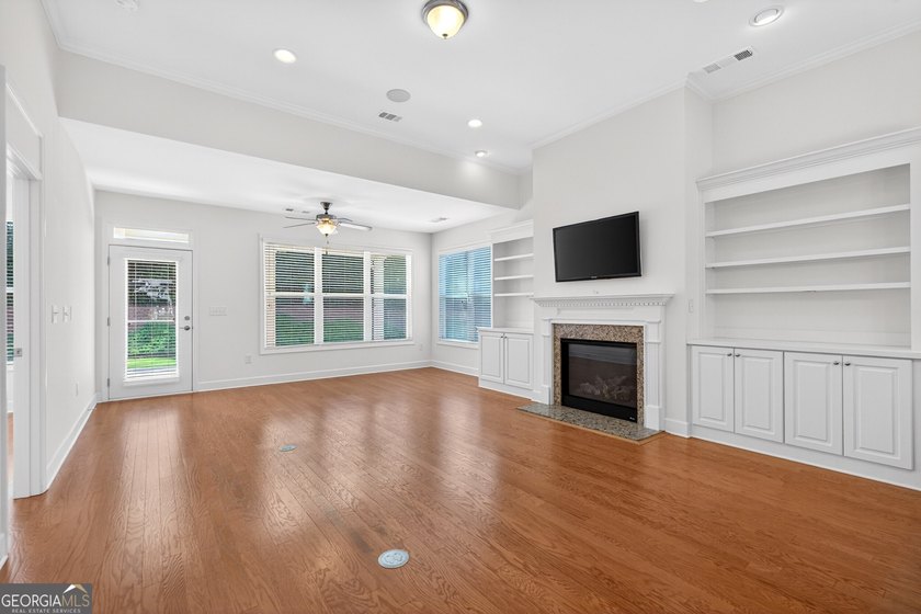 Welcome Home to the beautifully appointed residence nestled - photo 9