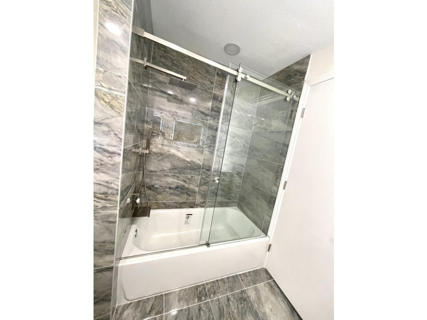 Completely renovated 4-bedroom, 2-bath home with a stunning - photo 23