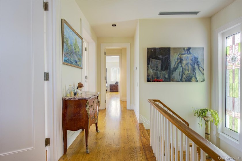 Rebuilt in 2004, this stunning residence sits on an oversized 7 - photo 26