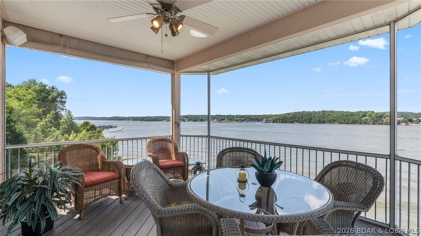 Luxury living with breathtaking views at the 20 MM of the Lake - photo 25