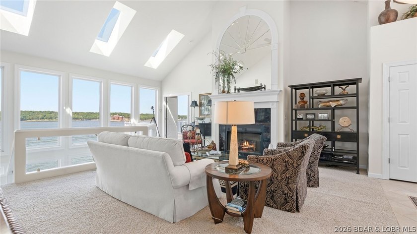 Luxury living with breathtaking views at the 20 MM of the Lake - photo 33