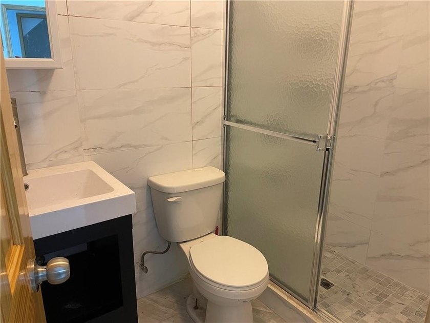 Newly renovated detached 2 family house in Bay Ridge. Building - photo 4
