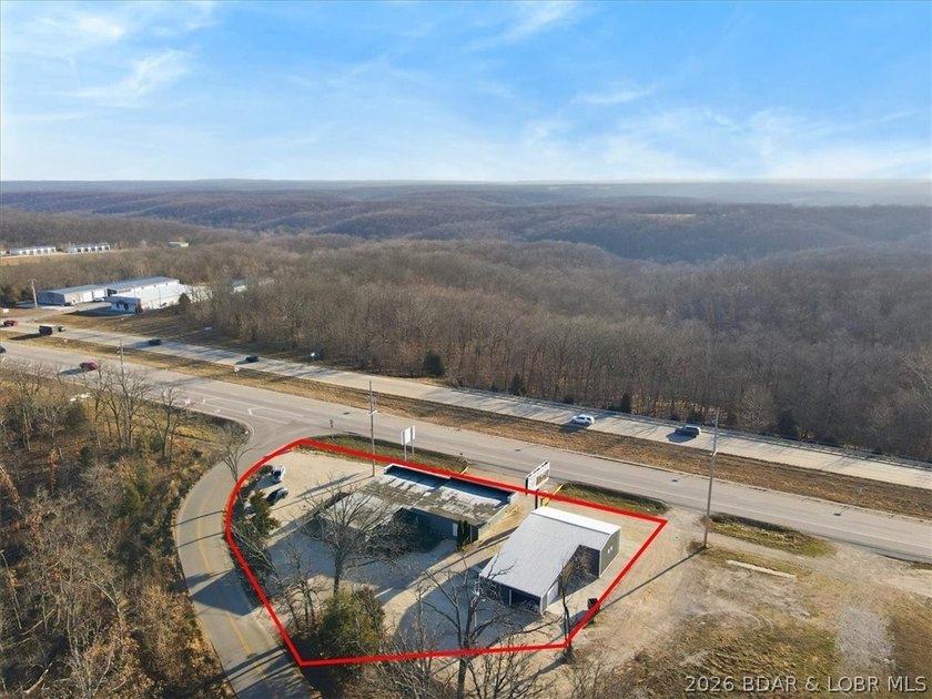 Rare opportunity to acquire a fully occupied mixed-use - photo 11
