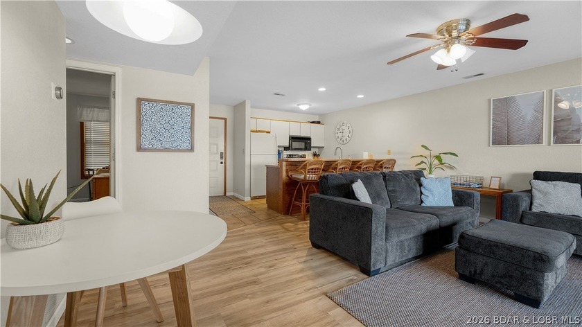 Discover the perfect waterfront retreat in the heart of Osage - photo 3