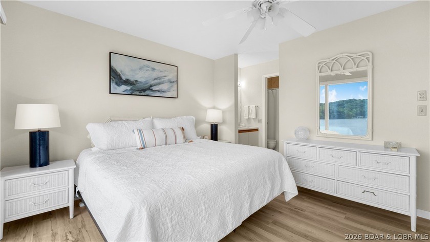 Discover the perfect waterfront retreat in the heart of Osage - photo 7