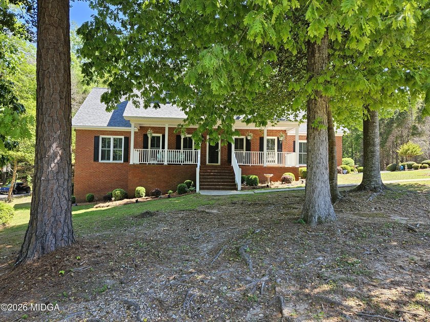 BACK ON THE MARKET DUE TO NO FAULT OF THE SELLER. Ready to spend - photo 4