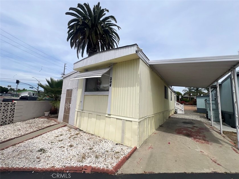 Welcome to Fairlane Estates, Garden Grove, CA. This unit was - photo 2