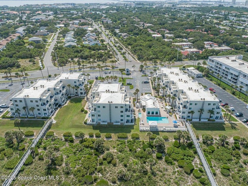 Ocean front complex, gated Royal Mansions! This 2nd floor - photo 5