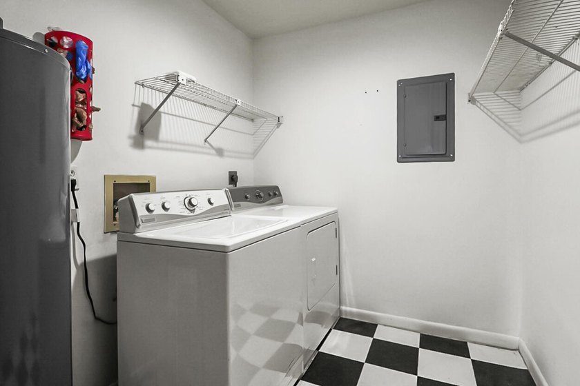 Best kept secret in Palm City, Lovely 3 bedroom townhome, two - photo 17