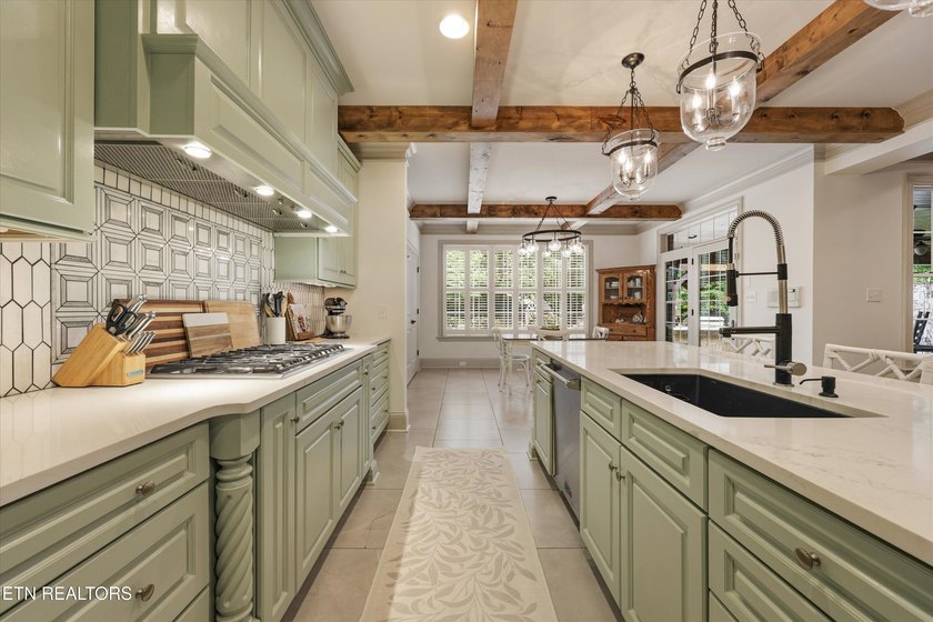 This House Speaks For Itself! Welcome to 1304 Selby Lane - photo 19
