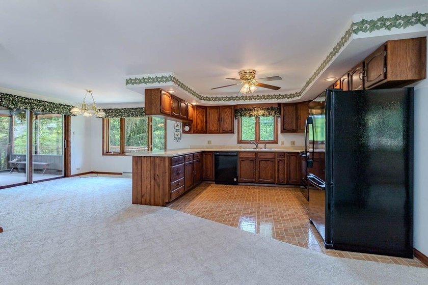 Enjoy the waterfront lifestyle you've been dreaming of! This - photo 15