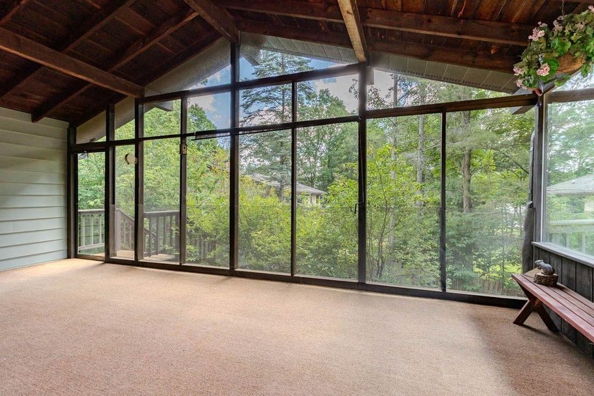 Enjoy the waterfront lifestyle you've been dreaming of! This - photo 17