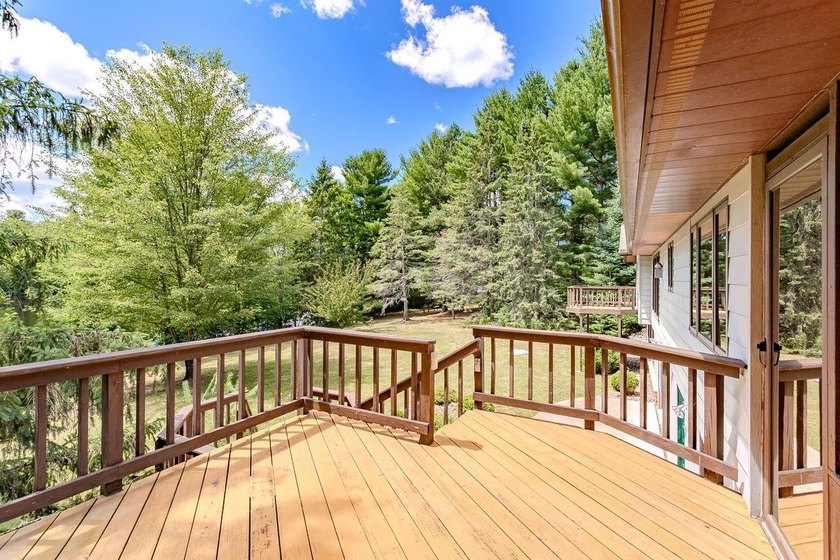 Enjoy the waterfront lifestyle you've been dreaming of! This - photo 22