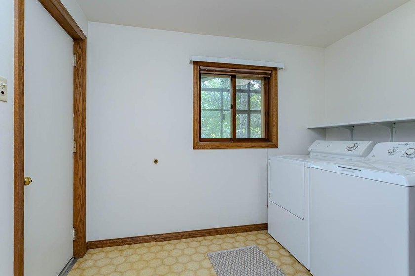 Enjoy the waterfront lifestyle you've been dreaming of! This - photo 27