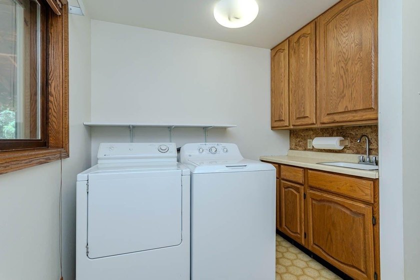 Enjoy the waterfront lifestyle you've been dreaming of! This - photo 28