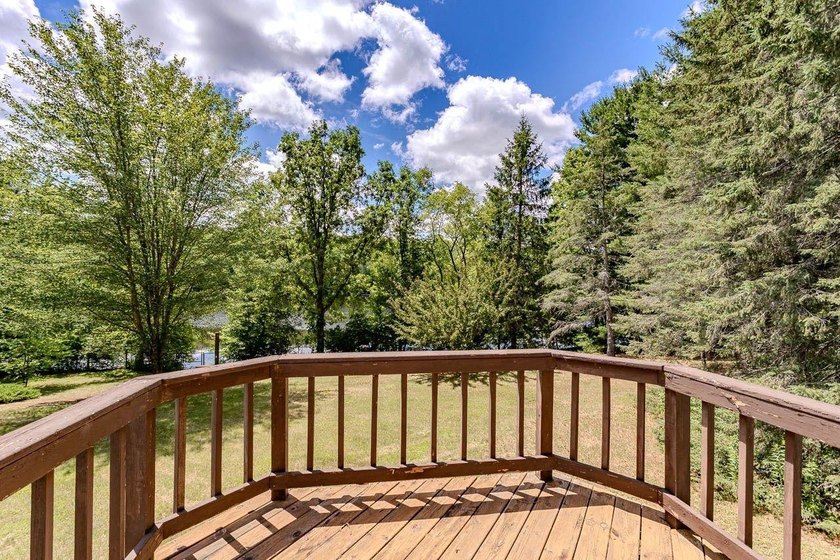 Enjoy the waterfront lifestyle you've been dreaming of! This - photo 31