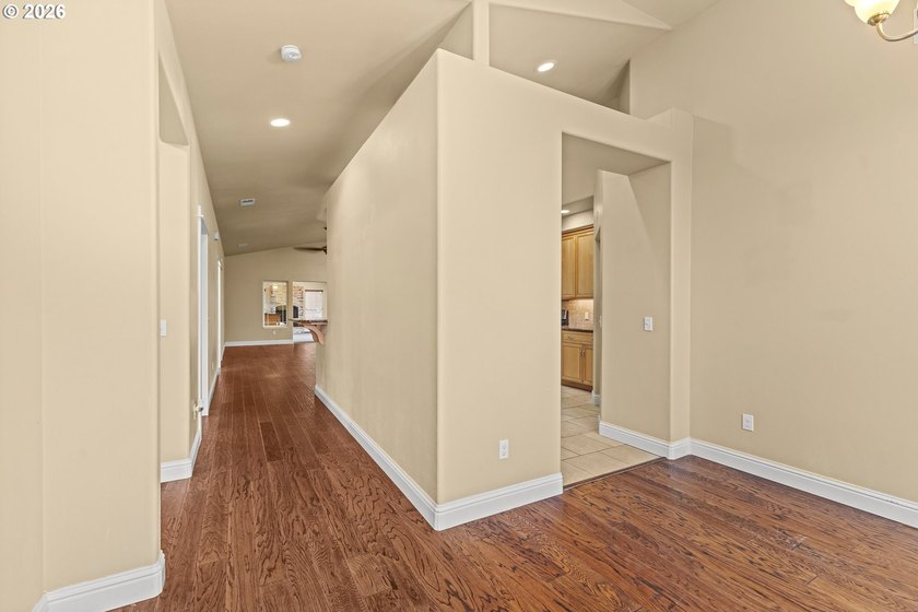Welcome to this move-in ready custom home in the sought-after - photo 5