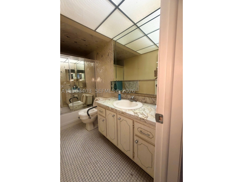 Sunrise lakes, a 55+ community where comfort, convenience and - photo 11