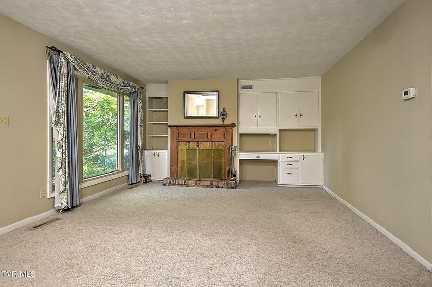 Welcome to your own private retreat in the heart of Kingsport! - photo 11
