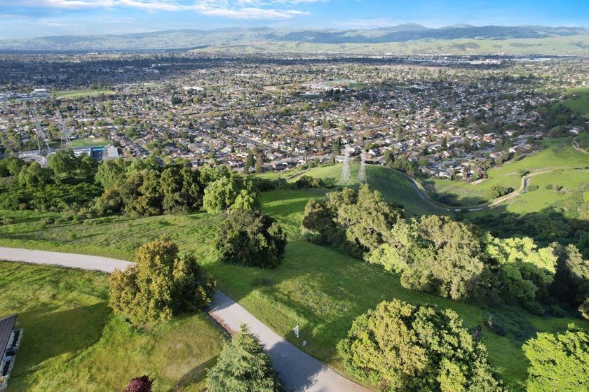 Escape the hustle and bustle of Silicon Valley and embrace - photo 3
