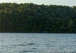Prime Lakefront Development Opportunity! An incredible location - photo 3