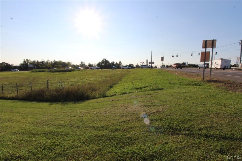 27.88 ACRES RIGHT OFF INTERSTATE-81. EXIT 32!!, * Minutes from - photo 32