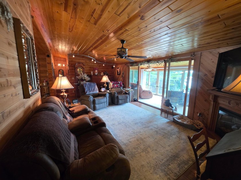 WANT A MILLION-DOLLAR LAKE ALICE VIEW? WE HAVE ONE! The view - photo 11