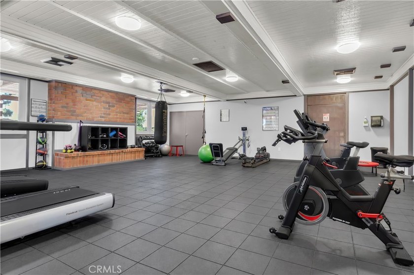 1086 Cabrillo Park Dr #D - photo 27