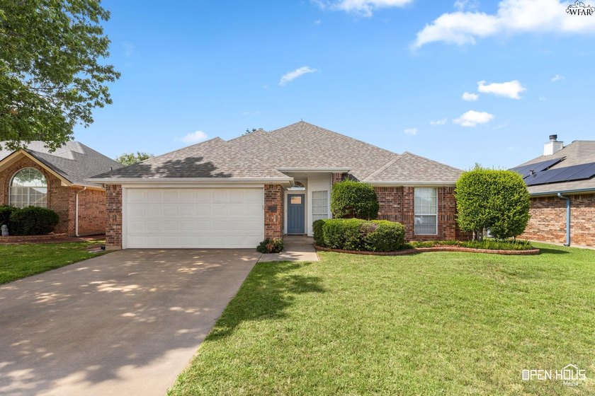 Beautifully updated 4-bedroom, 2-bath home offering space, style - photo 2