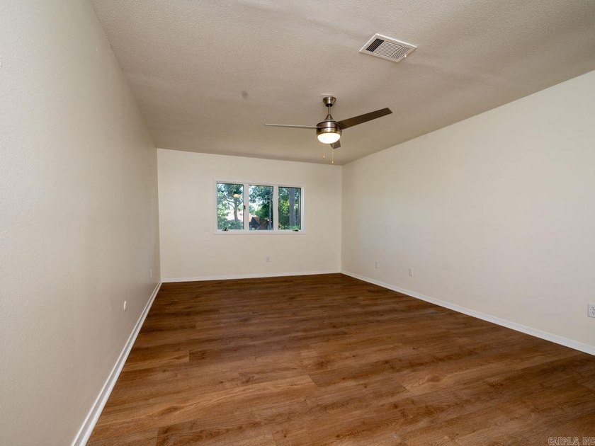 Enjoy refined, low-maintenance living in this fully renovated - photo 37