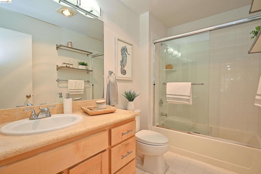 Discover the perfect blend of comfort, privacy, and convenience - photo 25