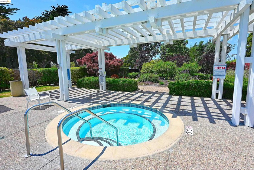 Discover the perfect blend of comfort, privacy, and convenience - photo 37
