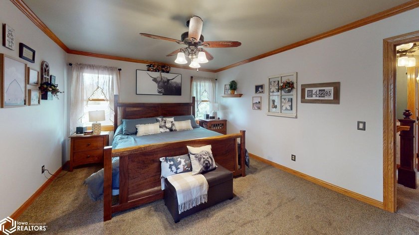 Welcome to this beautifully remodeled home in Clear Lake, where - photo 48
