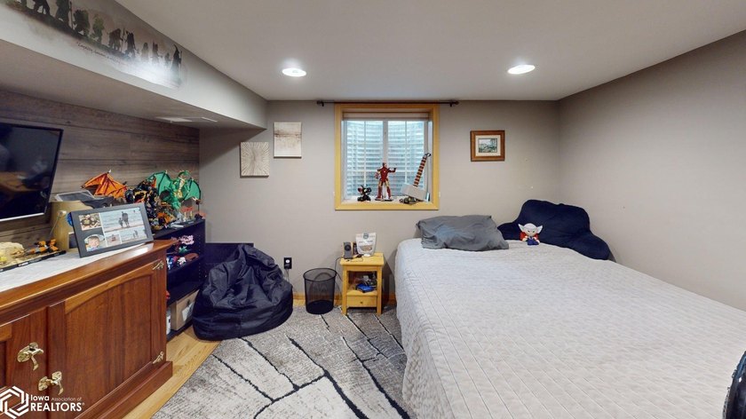 Welcome to this beautifully remodeled home in Clear Lake, where - photo 50