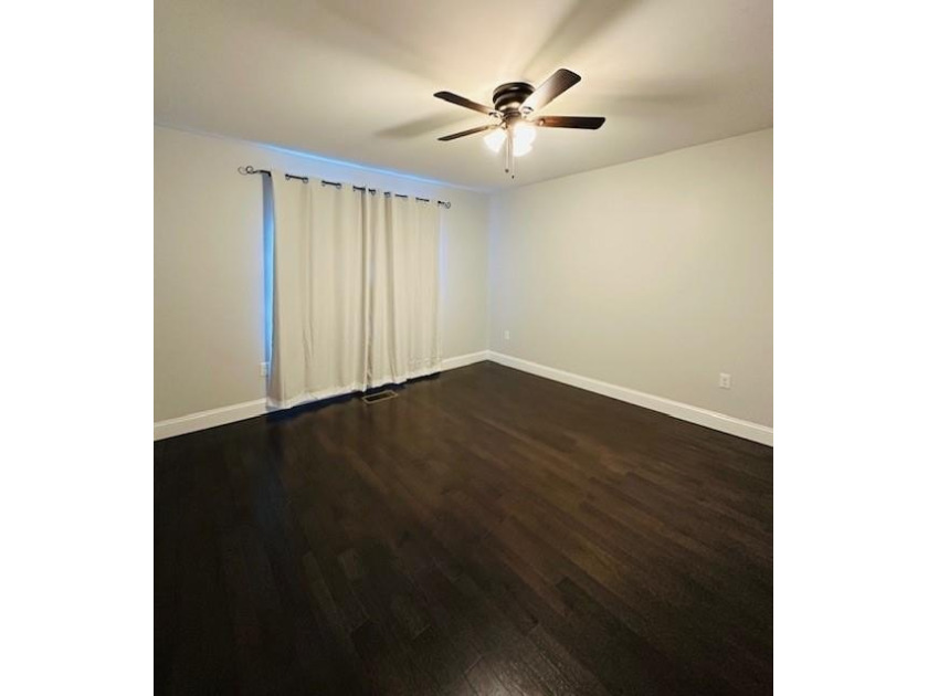 Welcome home to Waterside Condominiums! Conveniently located and - photo 15