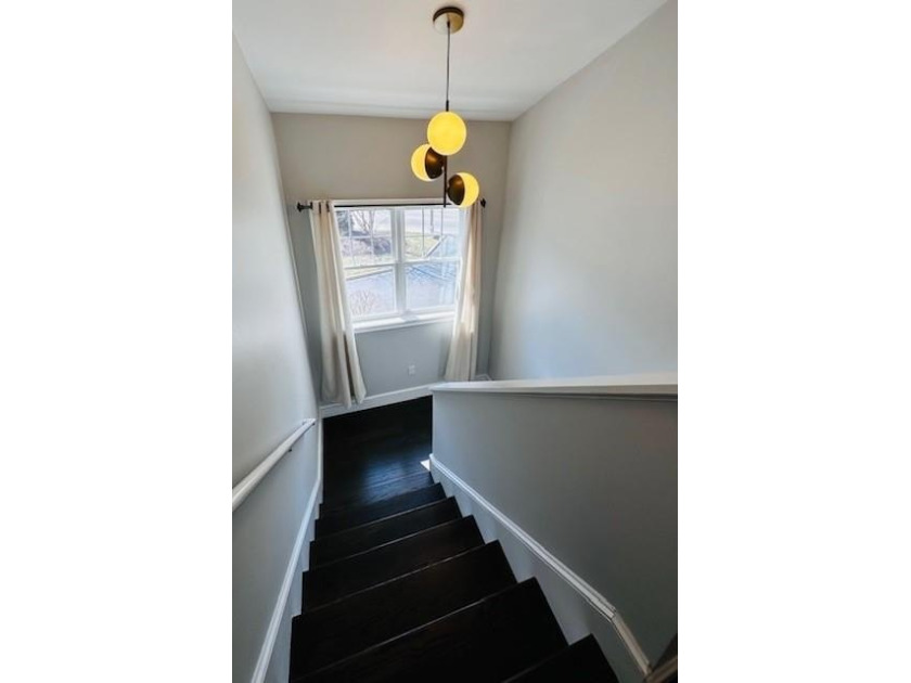 Welcome home to Waterside Condominiums! Conveniently located and - photo 18